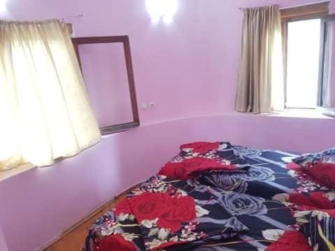 אורקי Old House Hotel מראה חיצוני תמונה