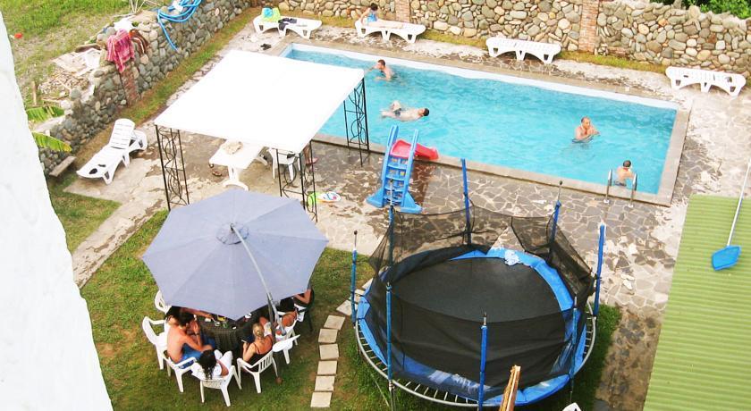 אורקי Old House Hotel מראה חיצוני תמונה